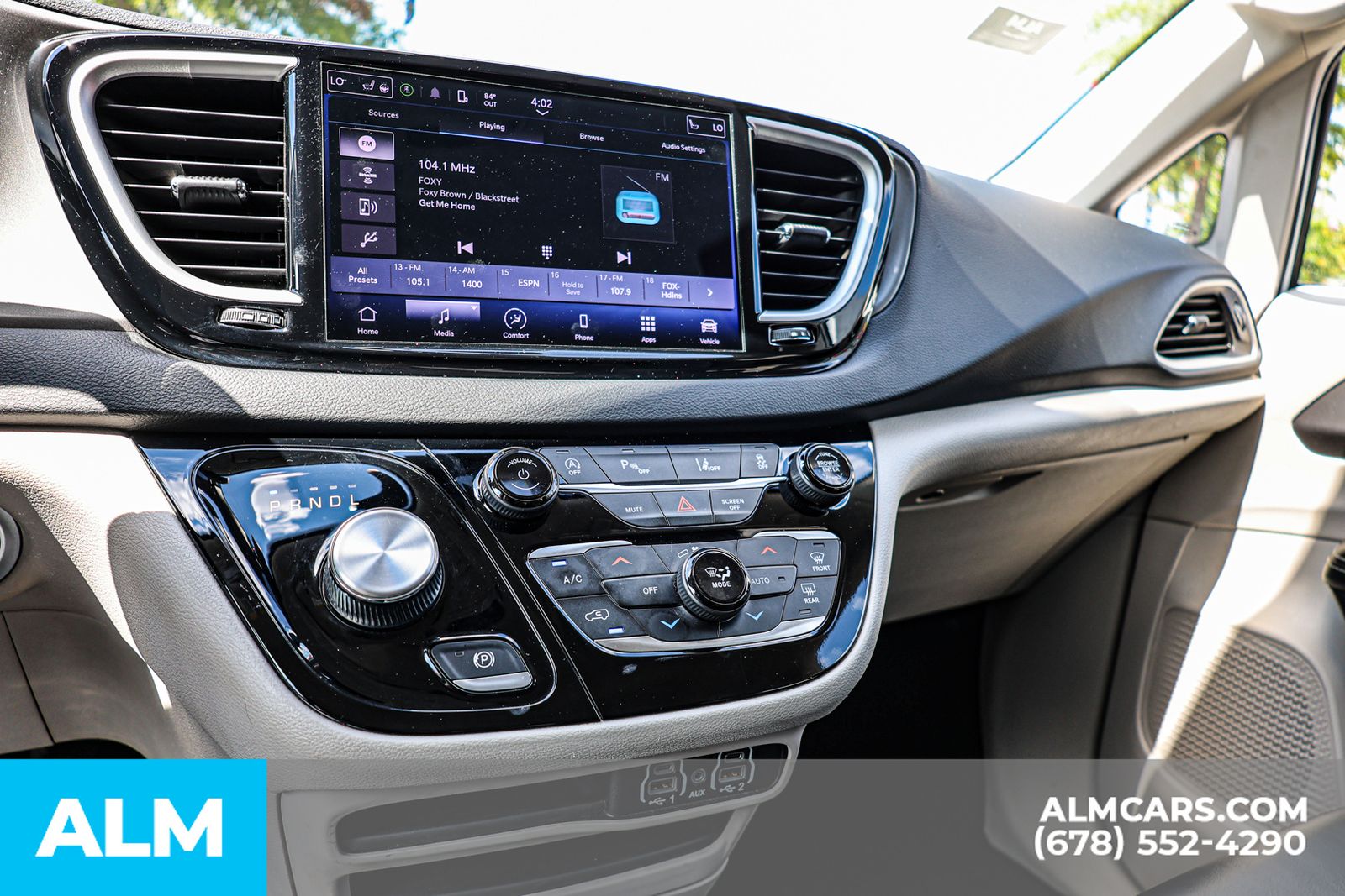 2023 Chrysler Pacifica Touring L photo 32