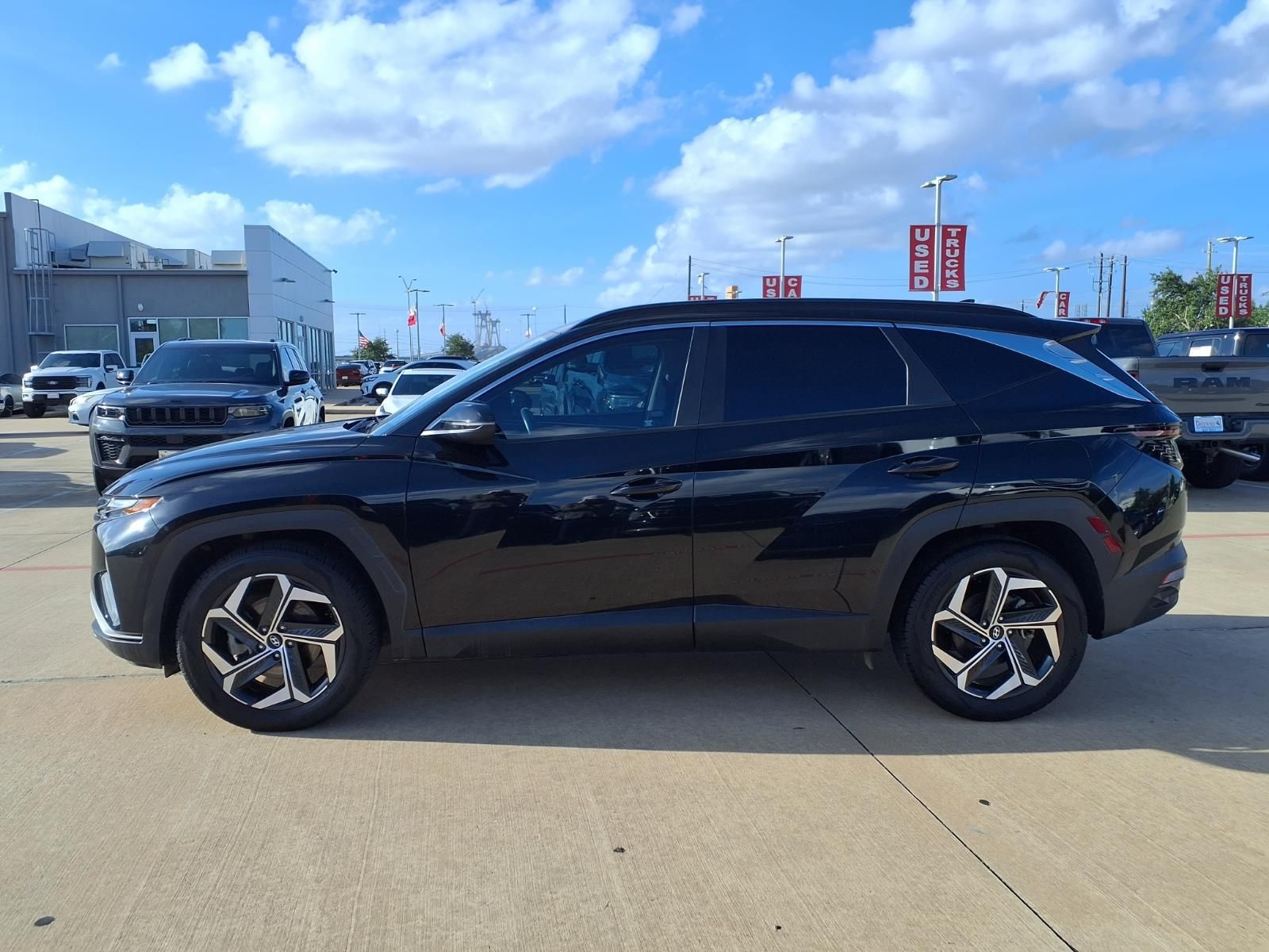 2022 Hyundai Tucson SEL Black at Genesis of Spring