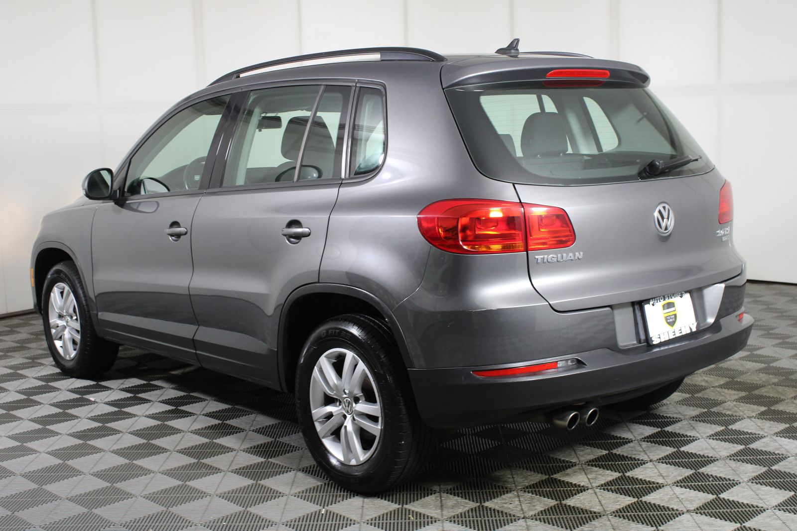 Used 2015 Gray Volkswagen S image 4