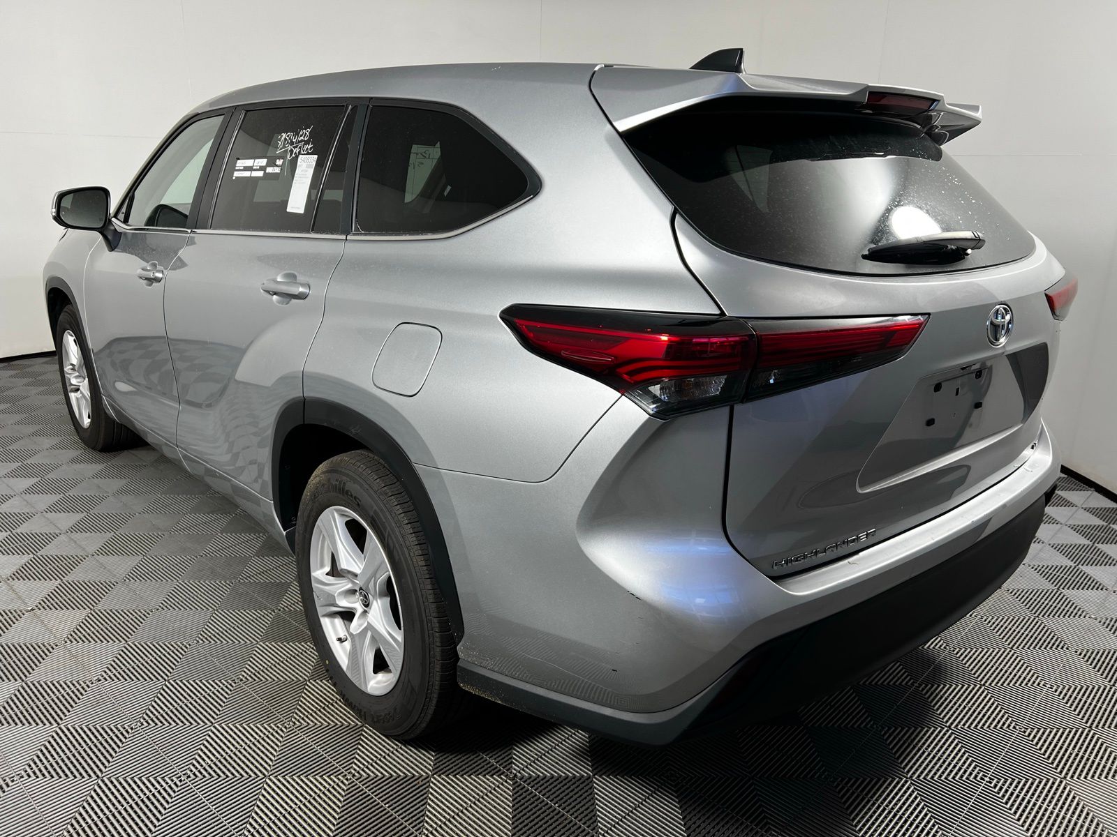 2023 Toyota Highlander XLE 7