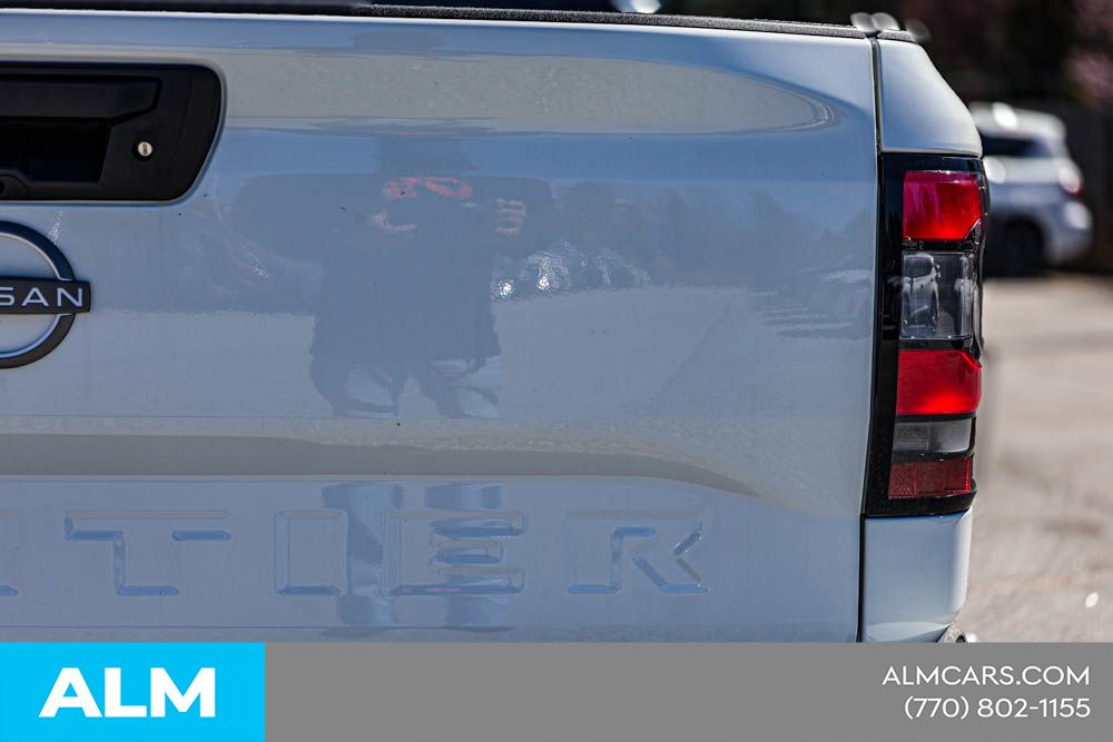 2025 Nissan Frontier SV - Photo 15