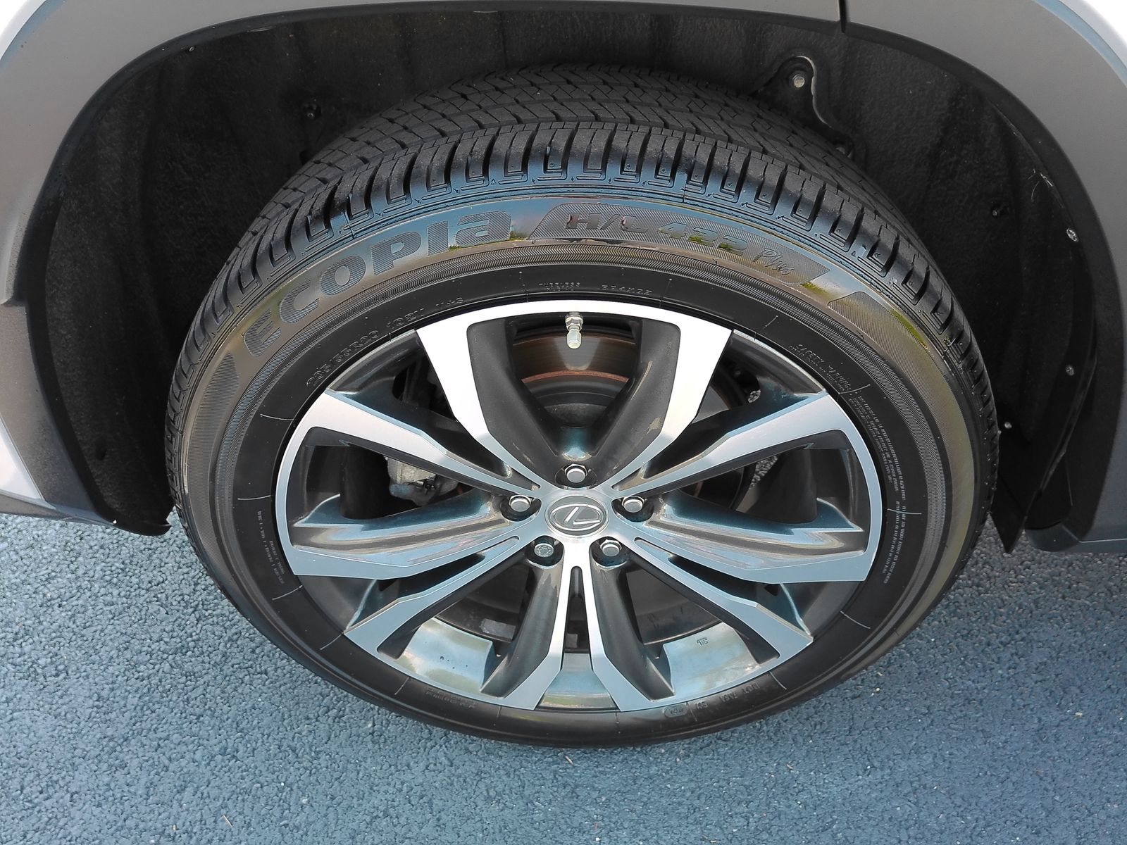 Used 2017 Silver Lexus 350 image 27