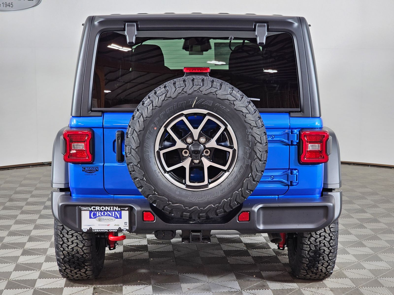 View vehicle photo 4