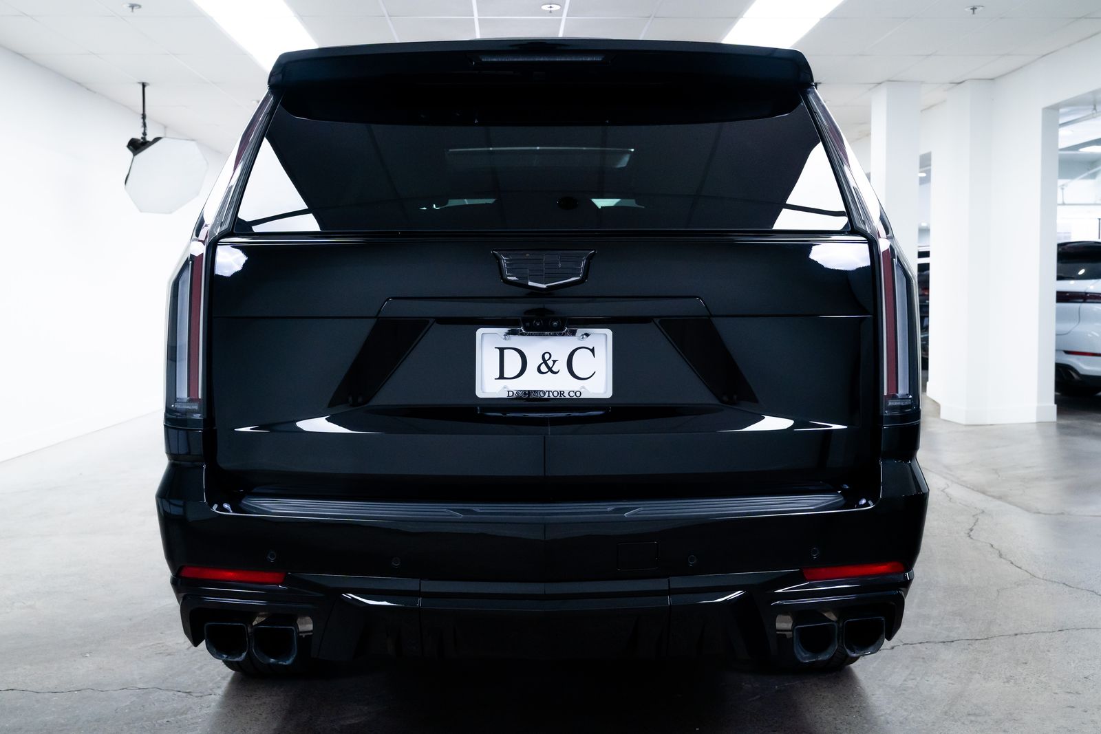 View vehicle photo 5