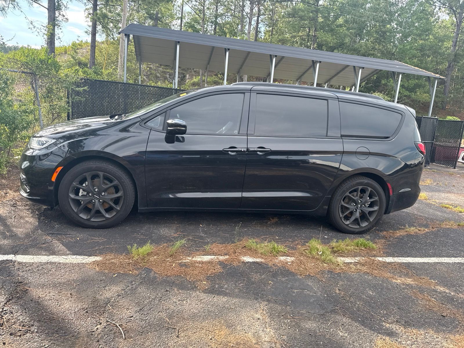 Used 2022 Chrysler Pacifica Van