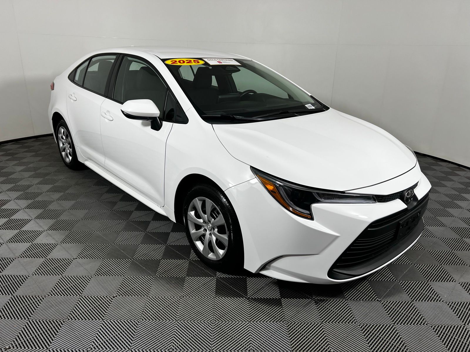 Thumbnail: 2025 Toyota Corolla - 3