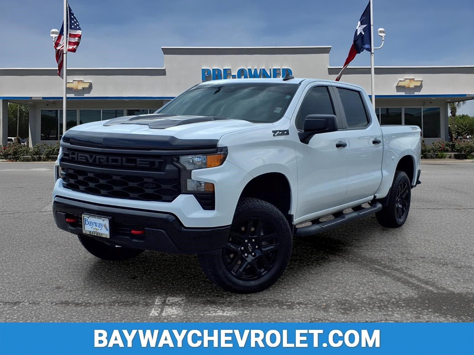 Summit White 2024 Chevrolet Silverado 1500 Pickup Truck Four-Wheel Drive Automatic