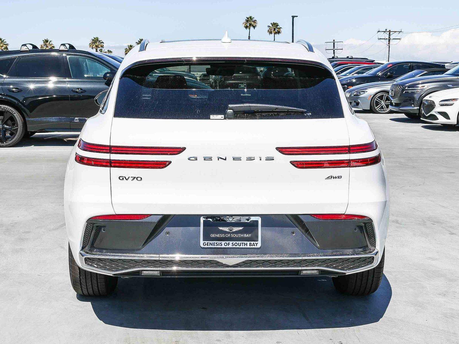 View vehicle photo 5