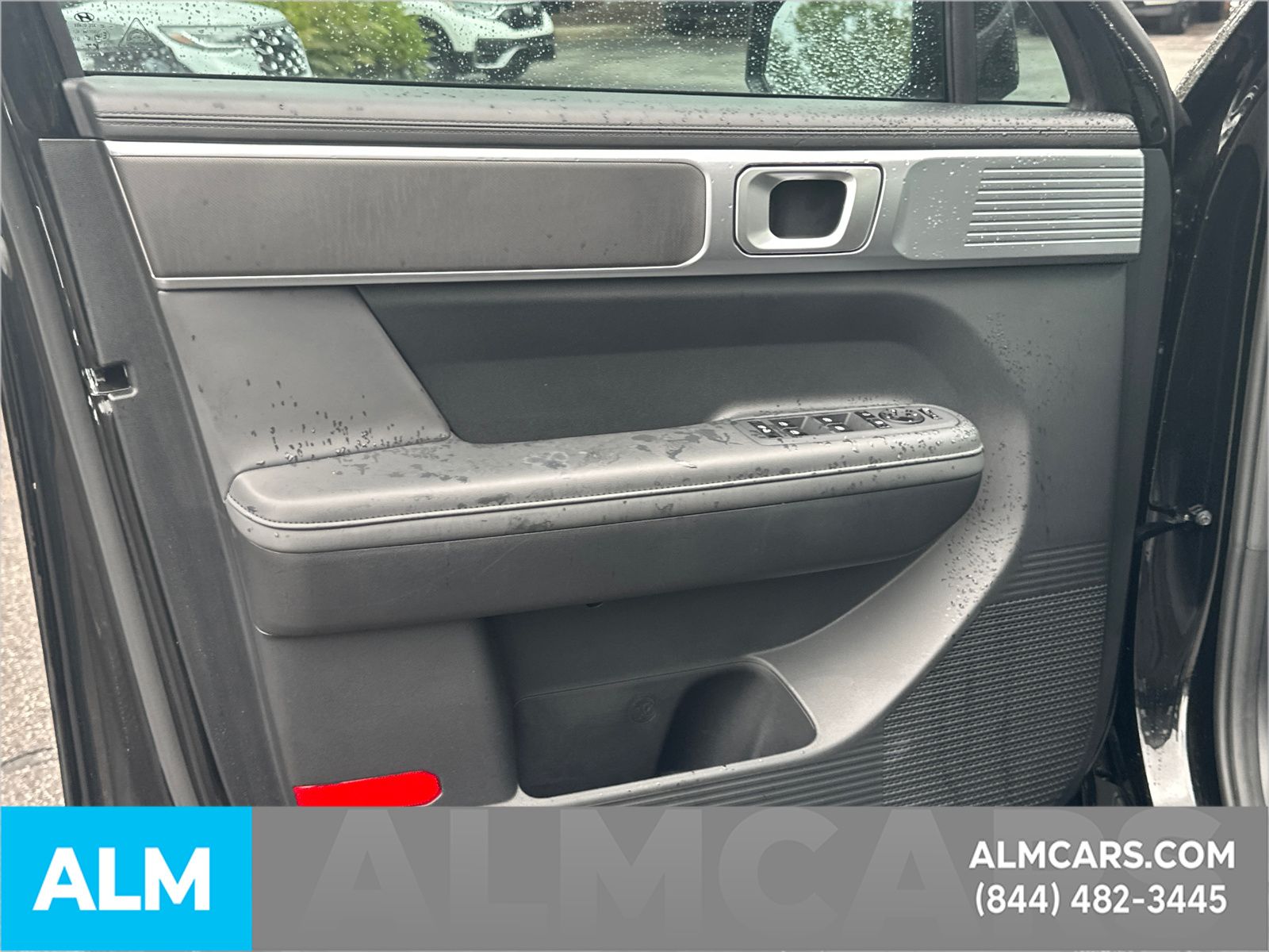Used 2025 Black Hyundai SEL image 11