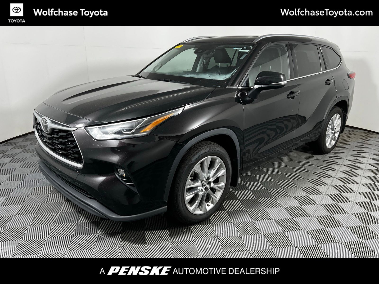 Thumbnail: 2020 Toyota Highlander - 1