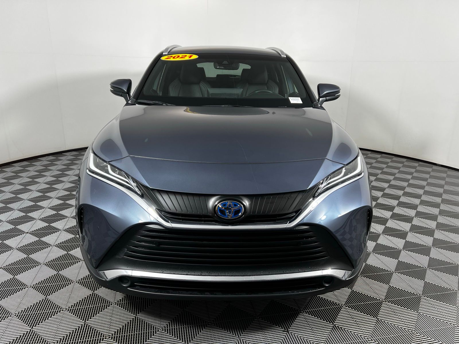2021 Toyota Venza XLE 2