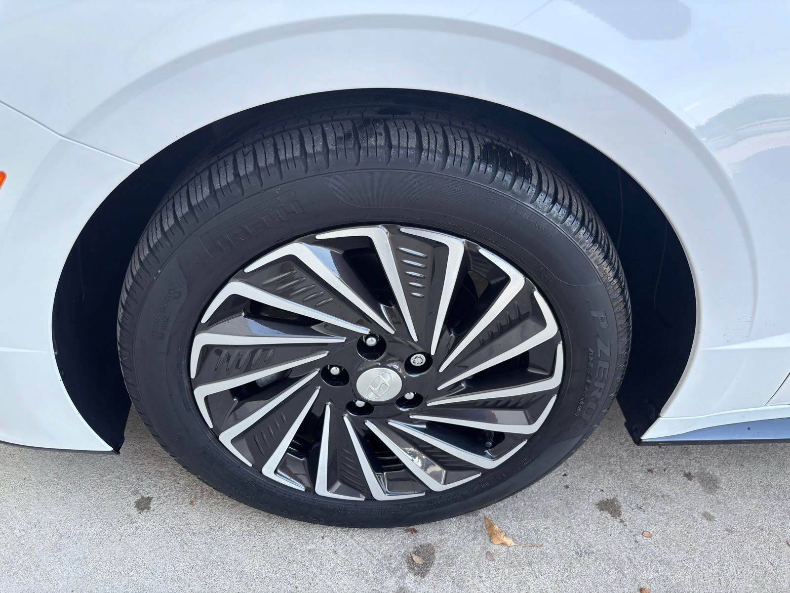 Used Car 2023 Hyundai Sonata Hybrid  Sel For Sale Under $25,000 In Austin, Texas