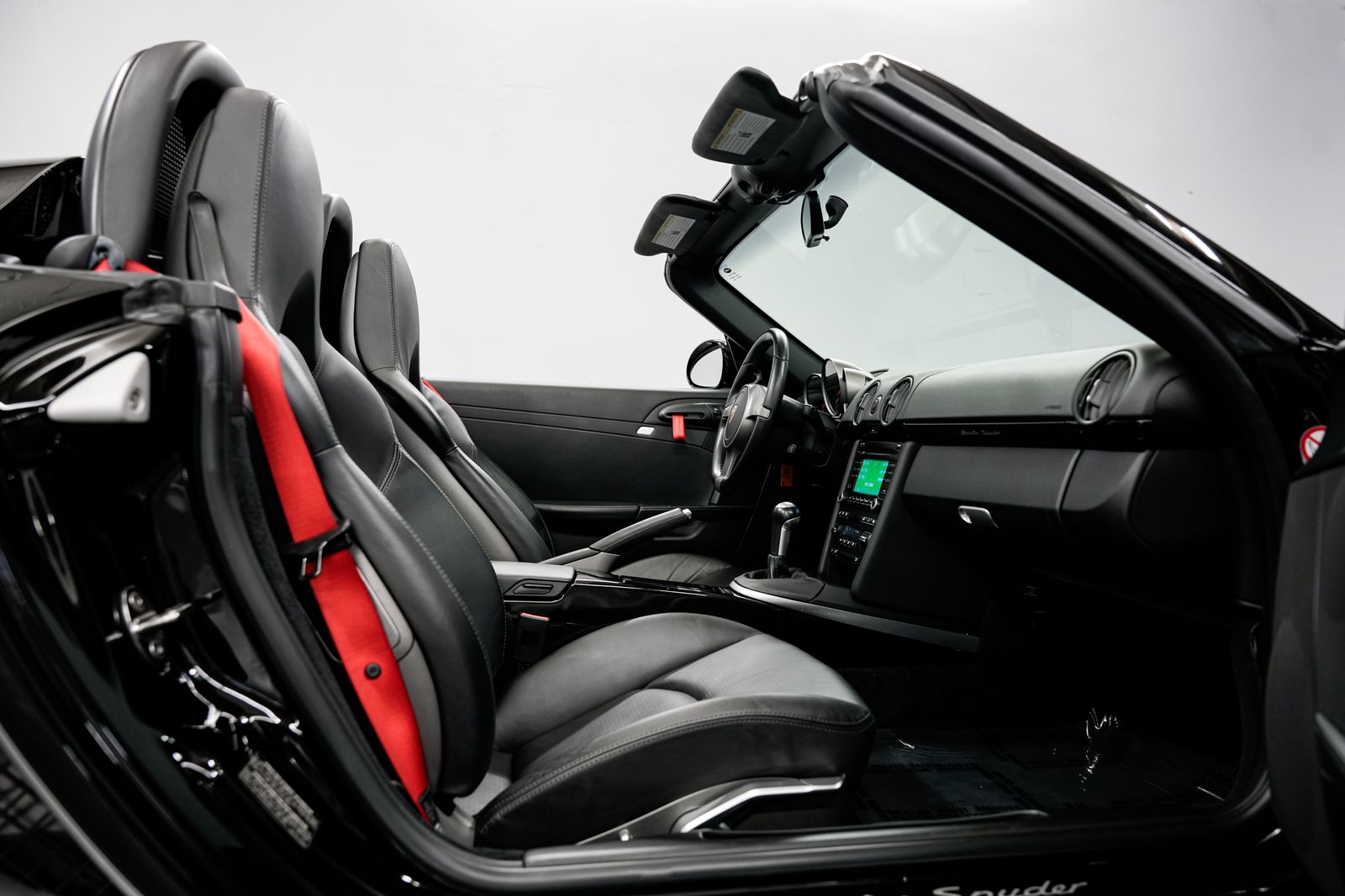 2011 Porsche Boxster Spyder — photo 24