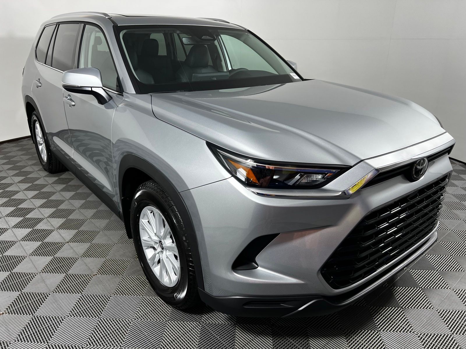 Thumbnail: 2026 Toyota Grand Highlander - 3