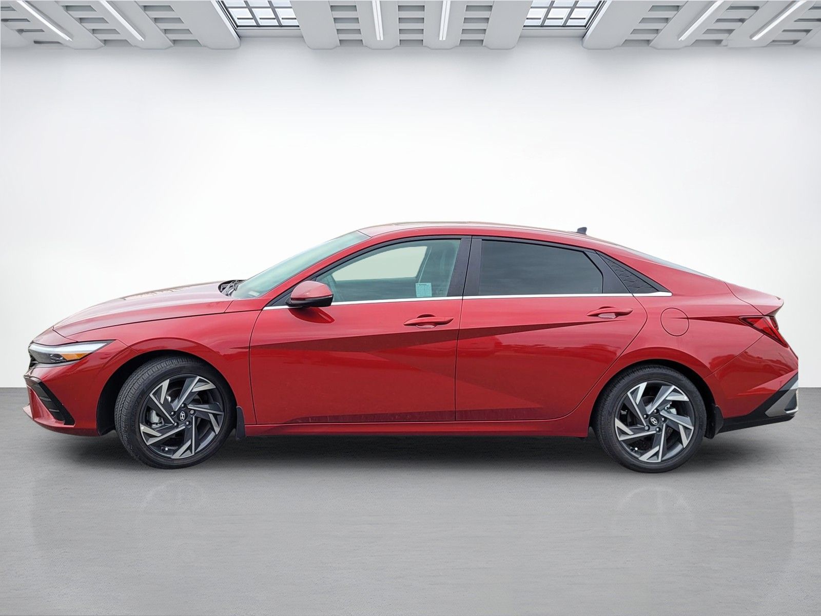 2024 Hyundai Elantra Limited - Photo 14