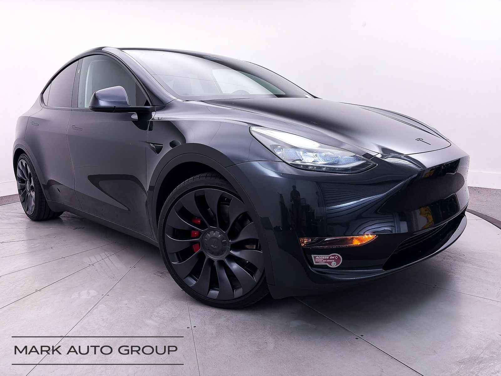 2024 Tesla Model Y Performance