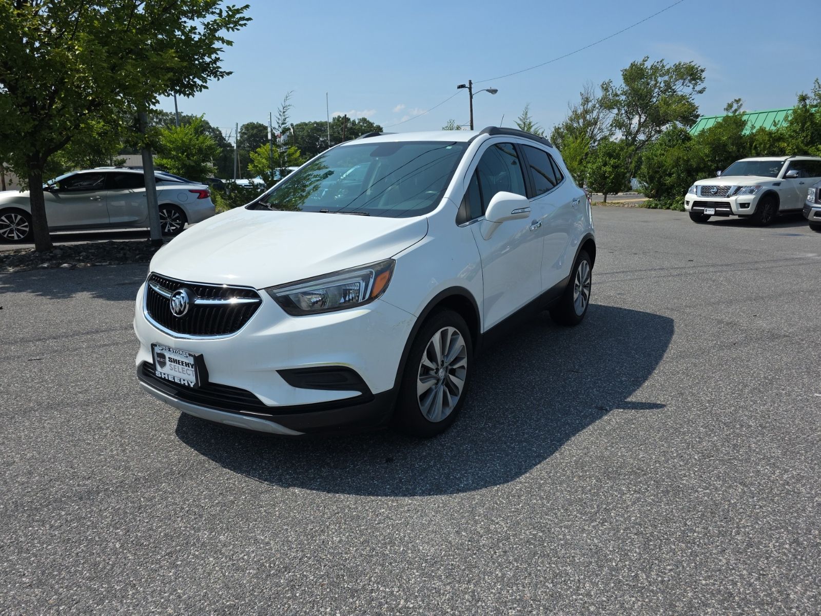 Used 2019 White Buick Preferred image 3