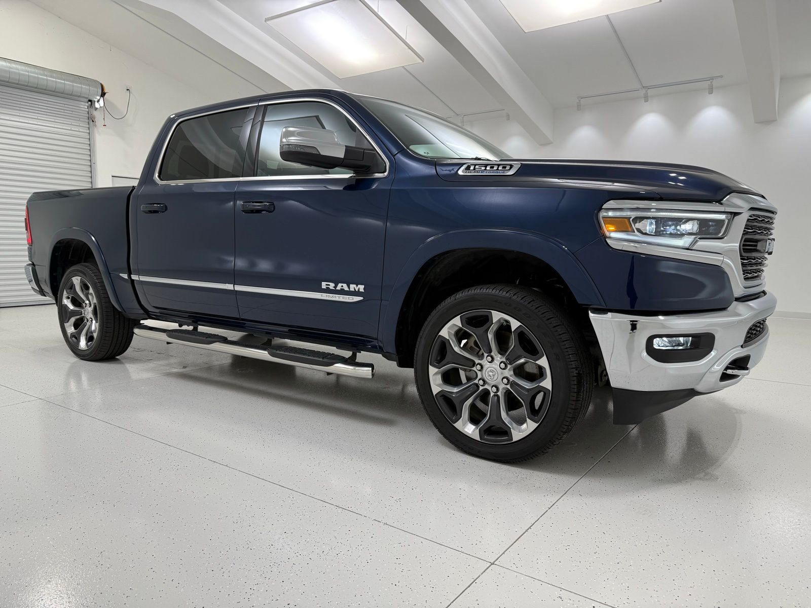 2024 RAM 1500 Limited Crew Cab 4WD