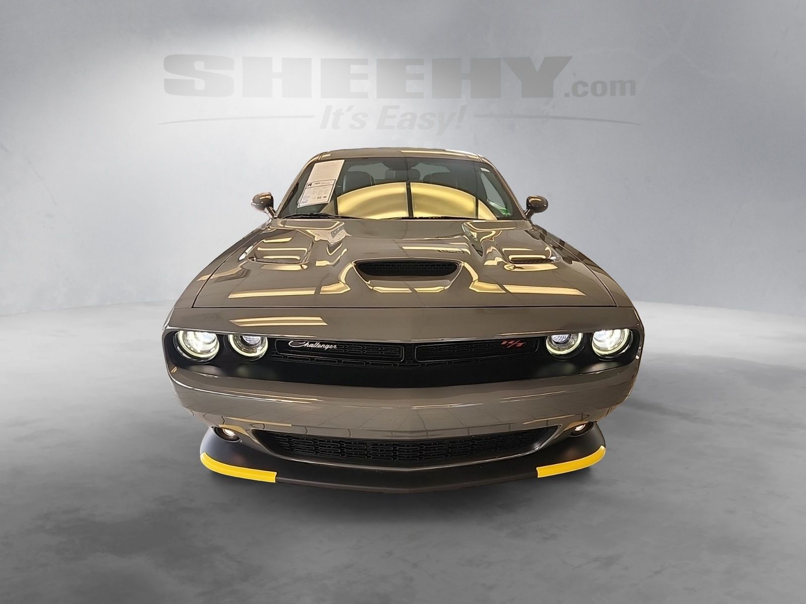 Used 2023 Destroyer Gray Clearcoat Dodge R/T Scat Pack image 16