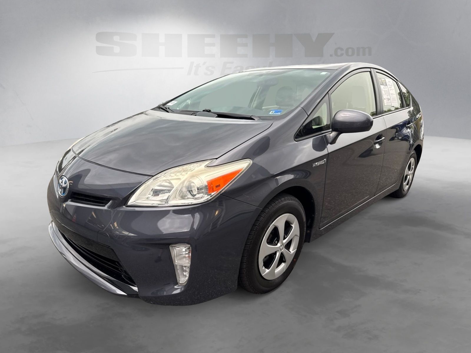 Used 2015 Winter Gray Metallic Toyota Four image 17