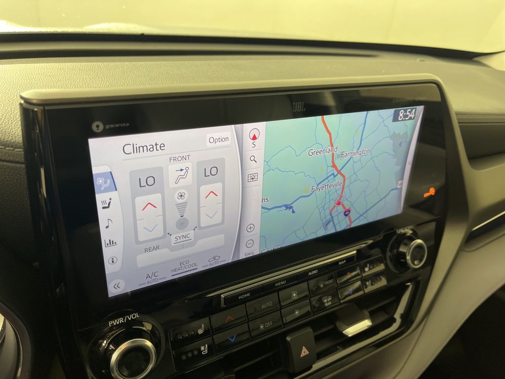 Thumbnail: 2021 Toyota Highlander - 32