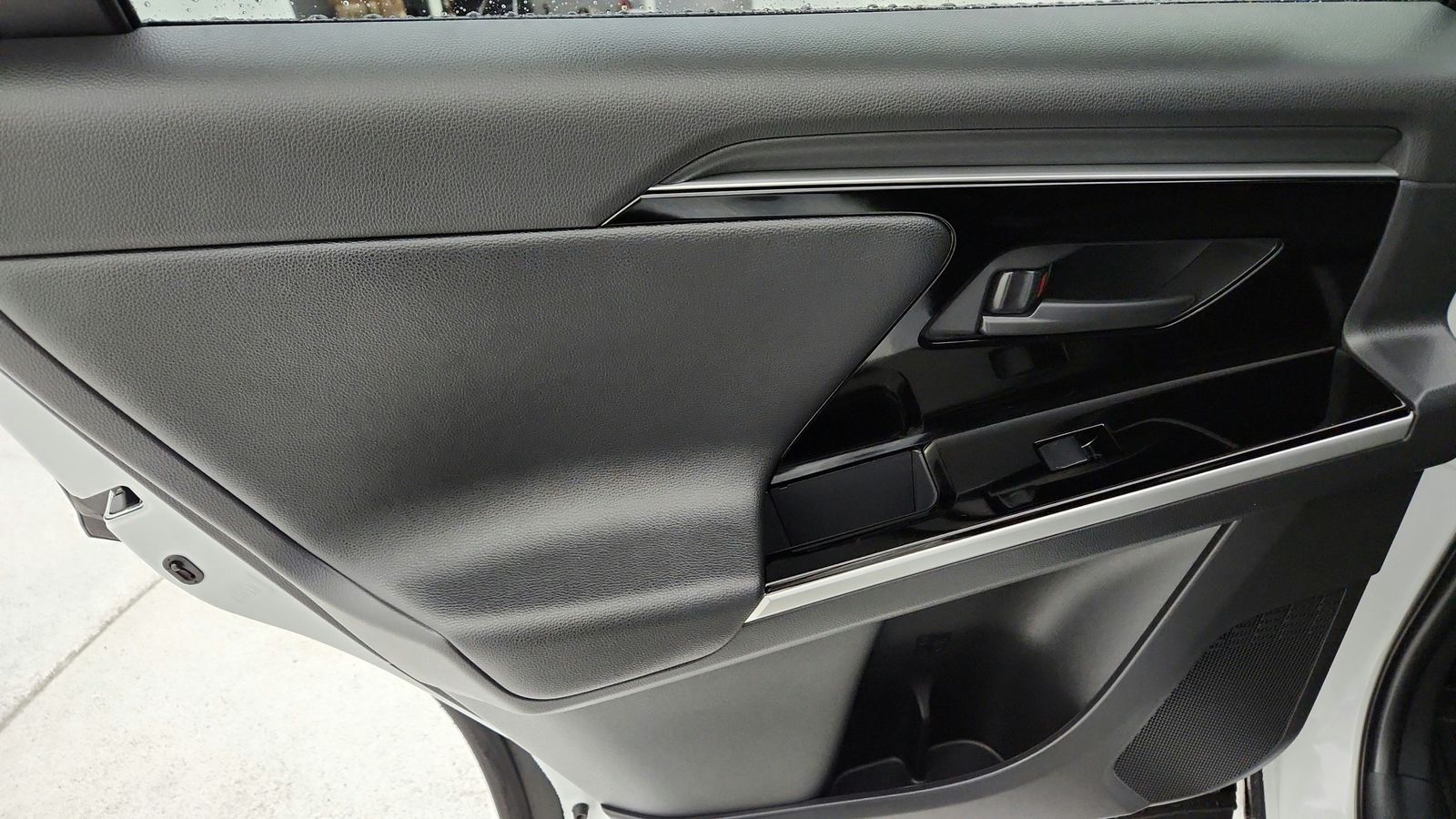 Used 2025 Beige Toyota XLE image 38