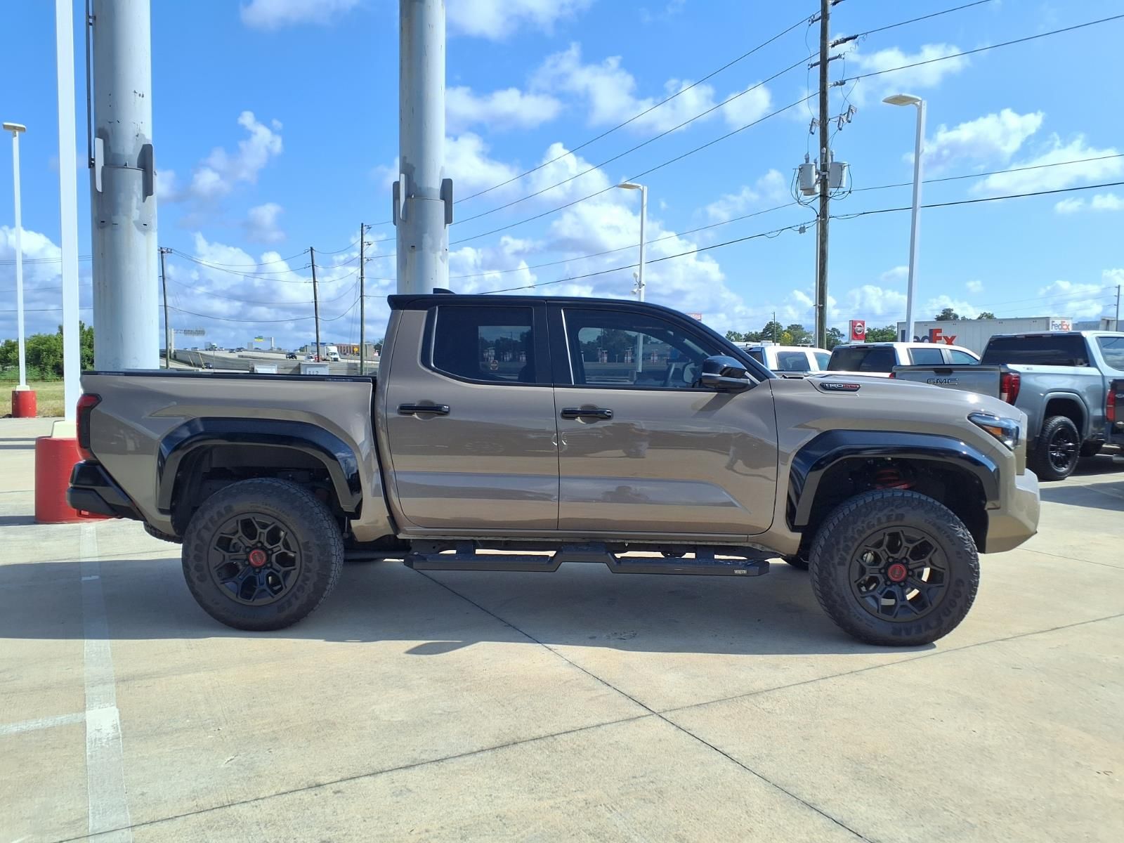 2025 Toyota Tacoma Hybrid TRD Pro - 4