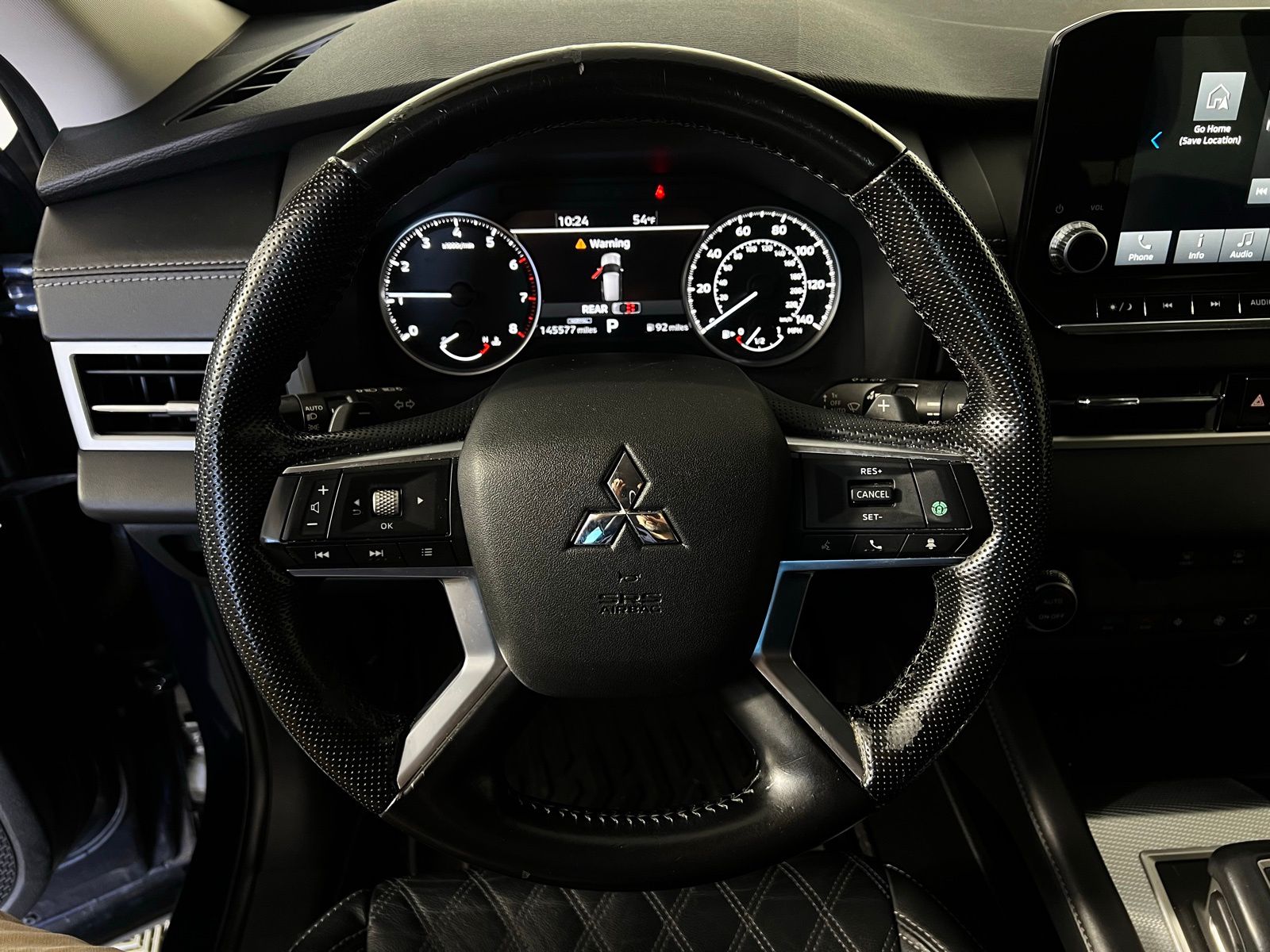 Thumbnail: 2022 Mitsubishi Outlander - 10