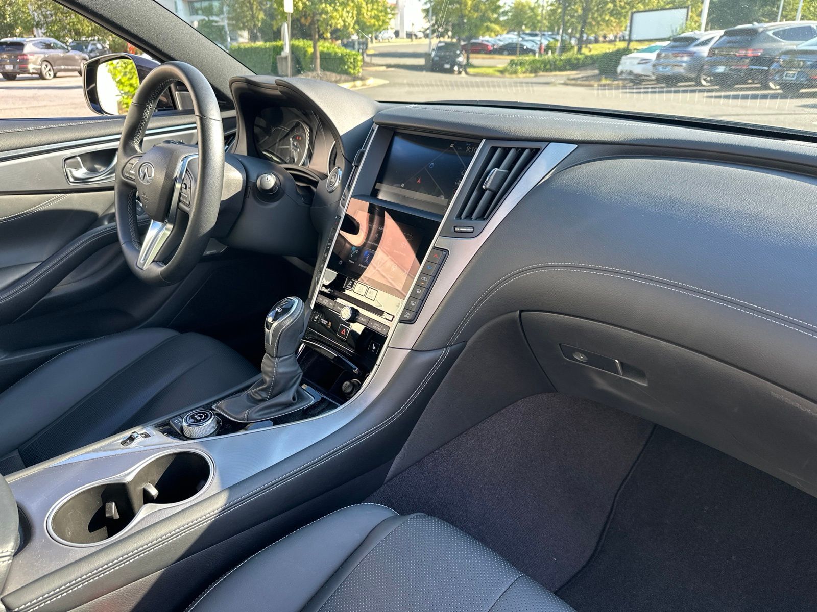 Used 2022 Black INFINITI LUXE image 27