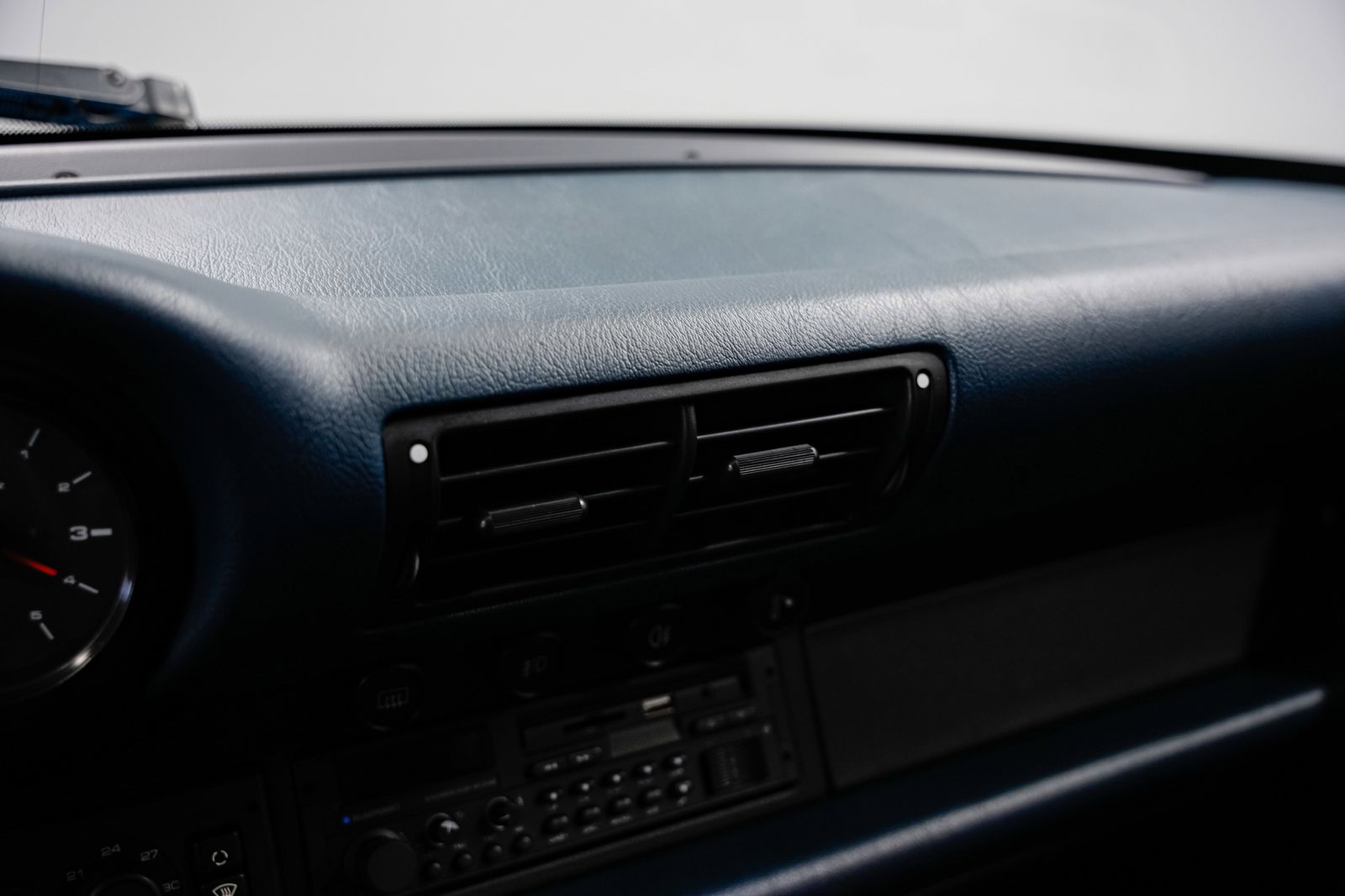 1994 Porsche 911 Carrera — photo 14