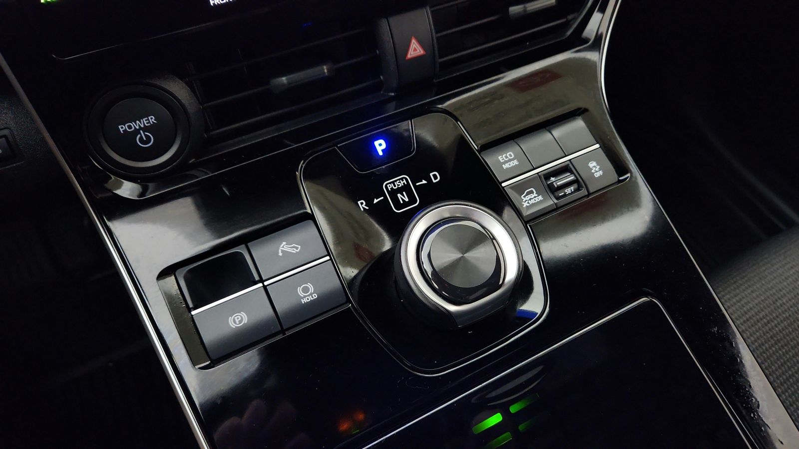 Used 2025 Beige Toyota XLE image 31