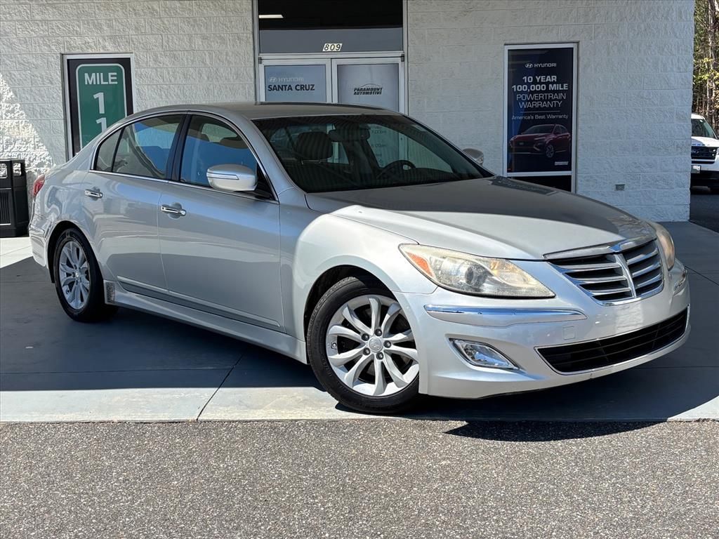 Silver (Platinum Metallic) 2013 Hyundai Genesis 3.8 RWD Sedan Rear-Wheel Drive 8-Speed Automatic