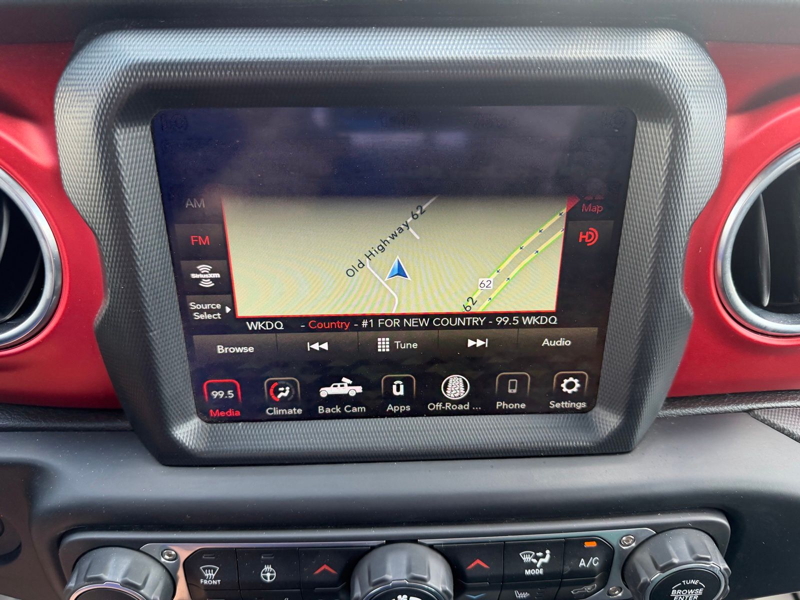 2021 Jeep Gladiator image 21