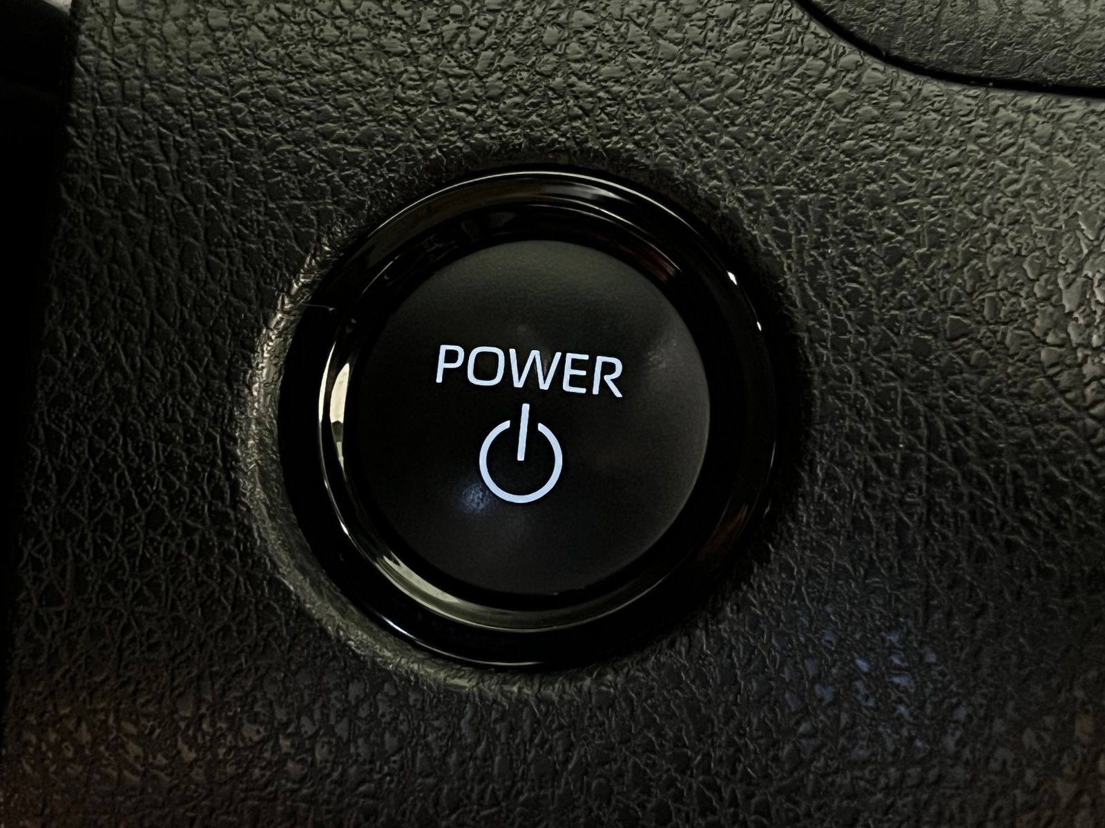 Thumbnail: 2025 Toyota Camry - 18