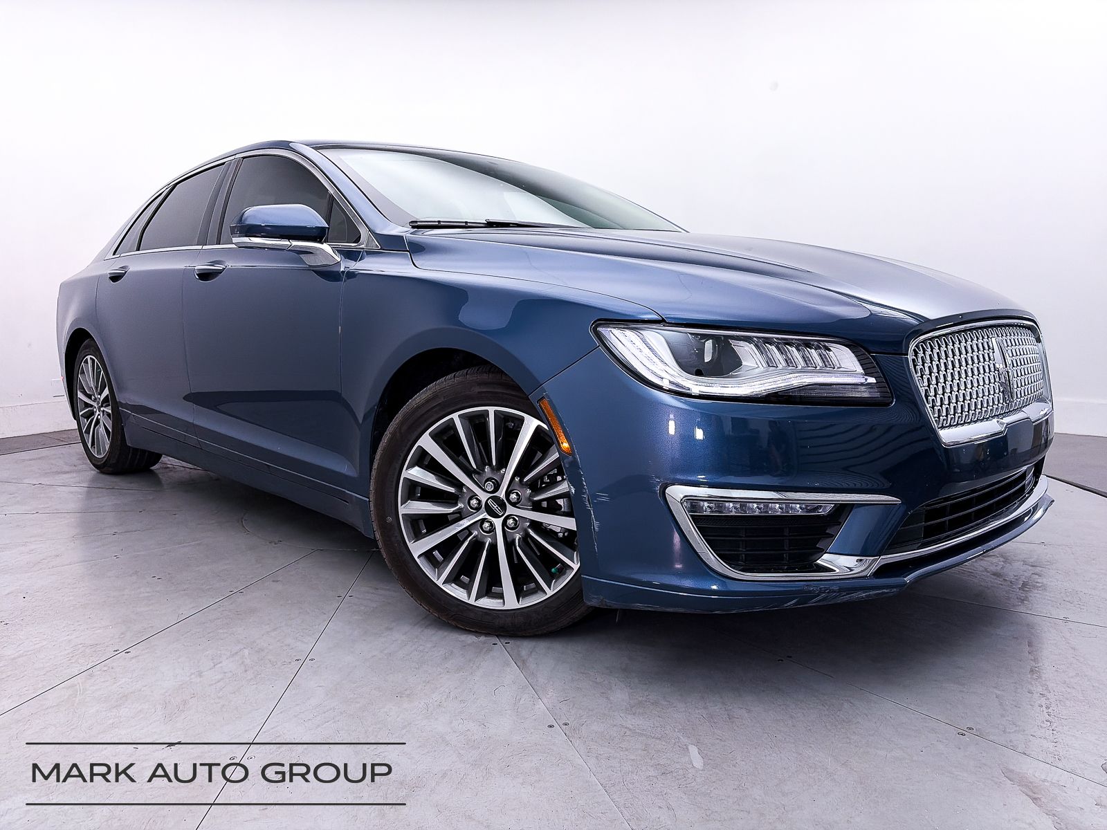 2018 Lincoln MKZ Select