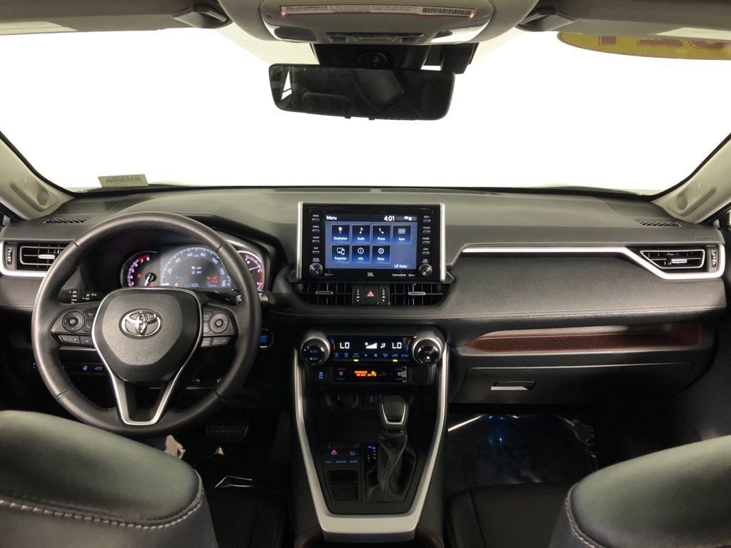 2021 Toyota RAV4 Limited 27