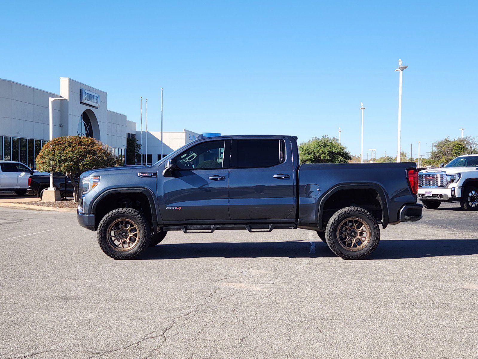 2021 GMC Sierra 1500 AT4 3