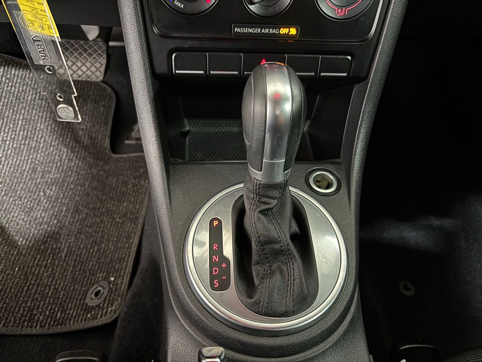 Used Car 2015 Volkswagen Beetle  1.8t For Sale Under $15,000 In Austin, Texas