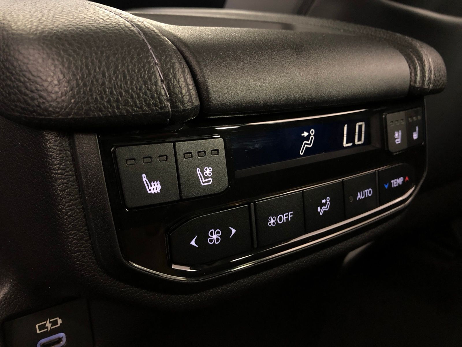 Thumbnail: 2026 Toyota Grand Highlander - 25