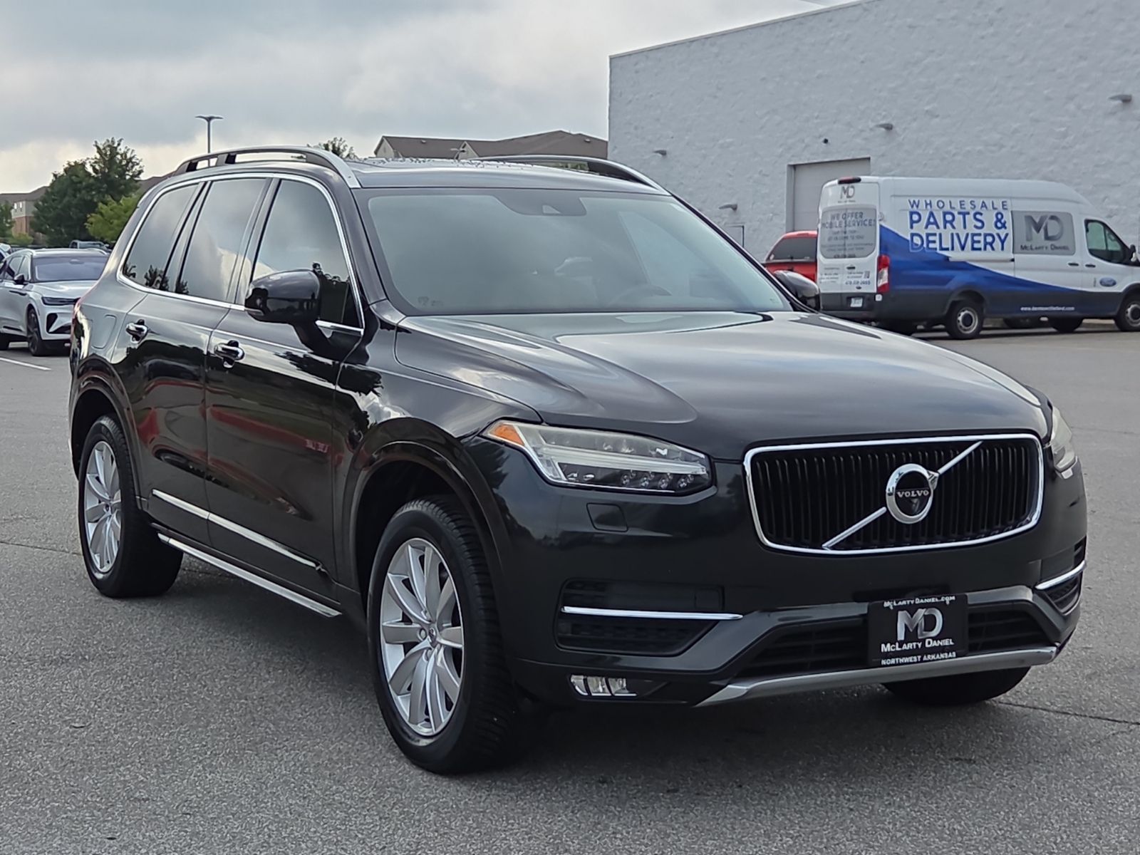 Onyx Black Metallic 2016 Volvo XC90 SUV / Crossover All-Wheel Drive Automatic