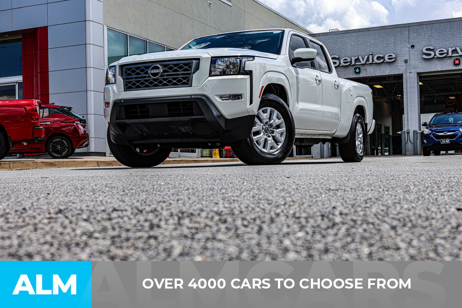 2024 Nissan Frontier SV photo 2