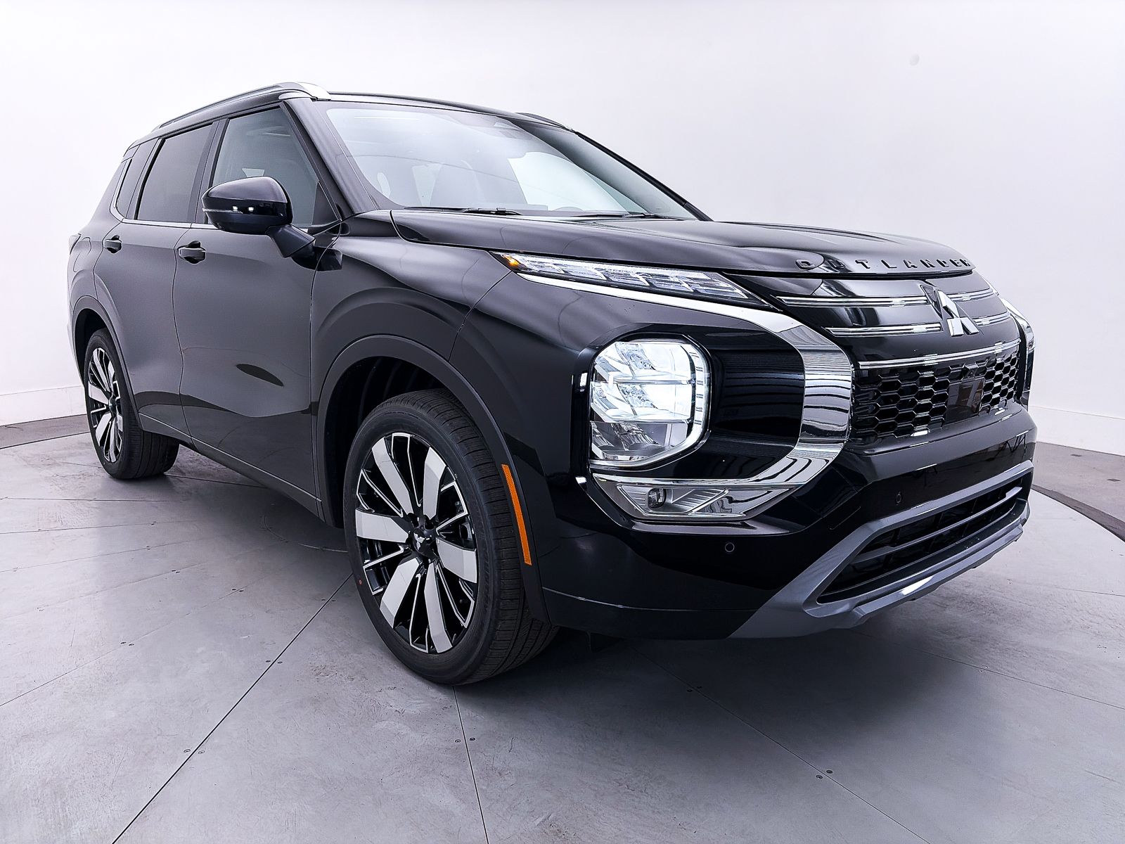 2026 Mitsubishi Outlander SEL