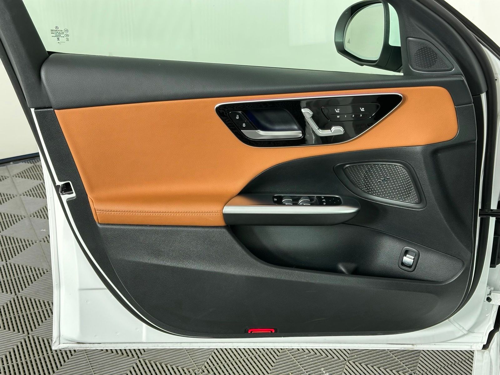 2025 Mercedes-Benz C-Class Sedan 37