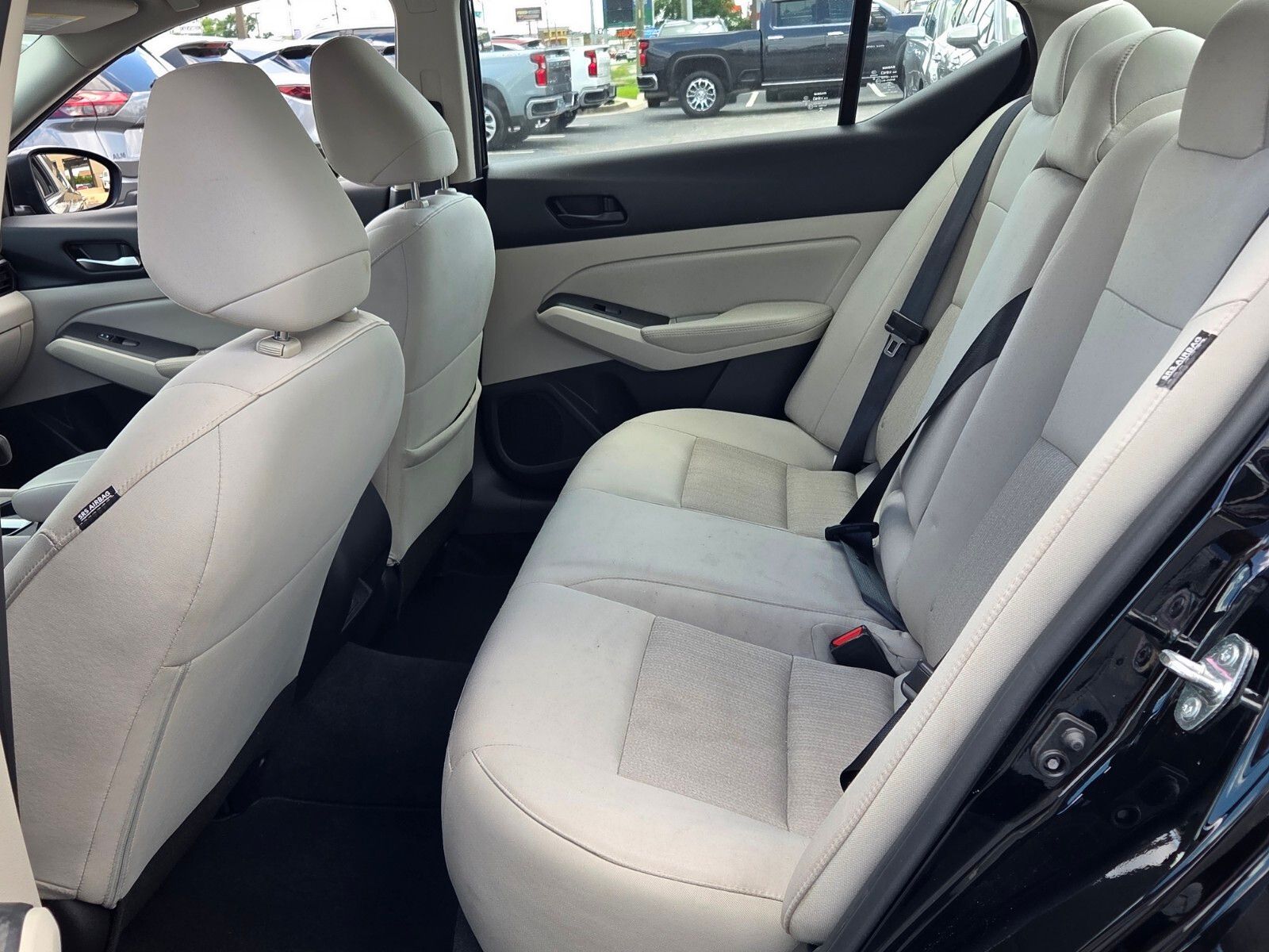 Used 2025 Super Black Nissan 2.5 SV image 6