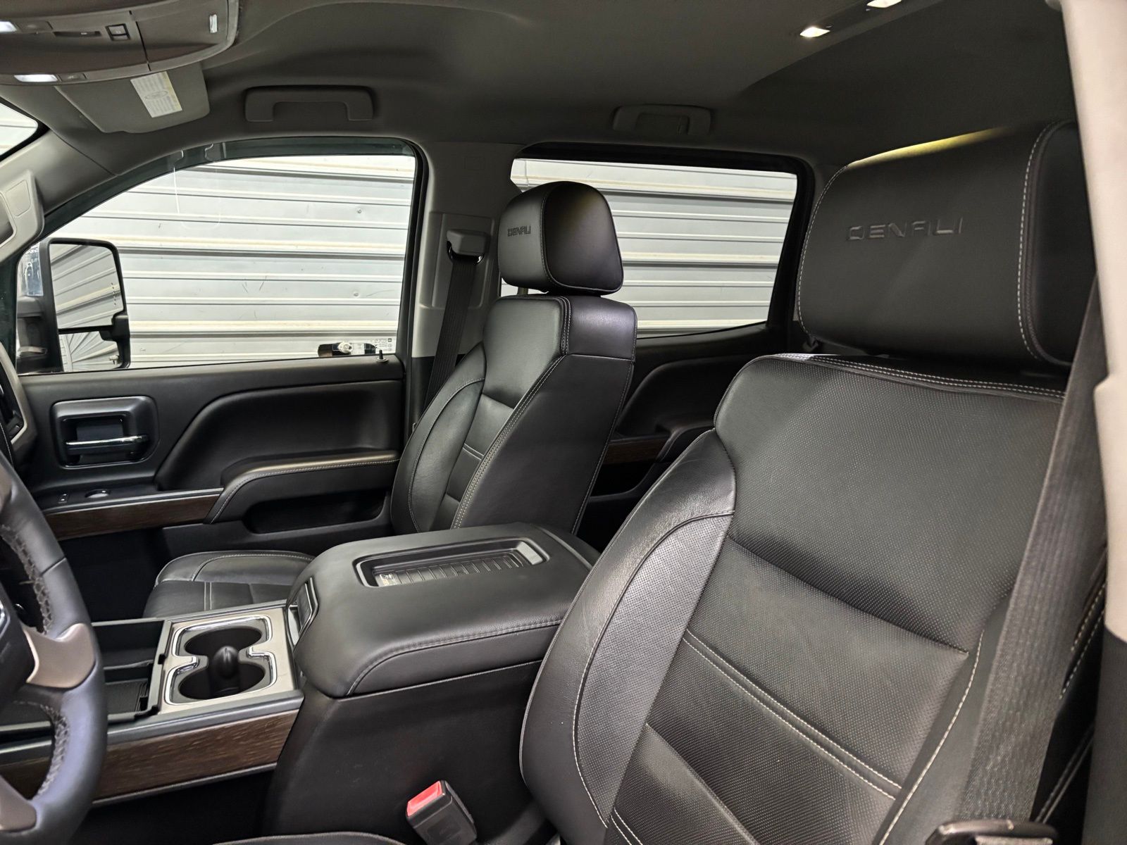 2018 GMC Sierra 3500 Denali HD Denali - Photo 11
