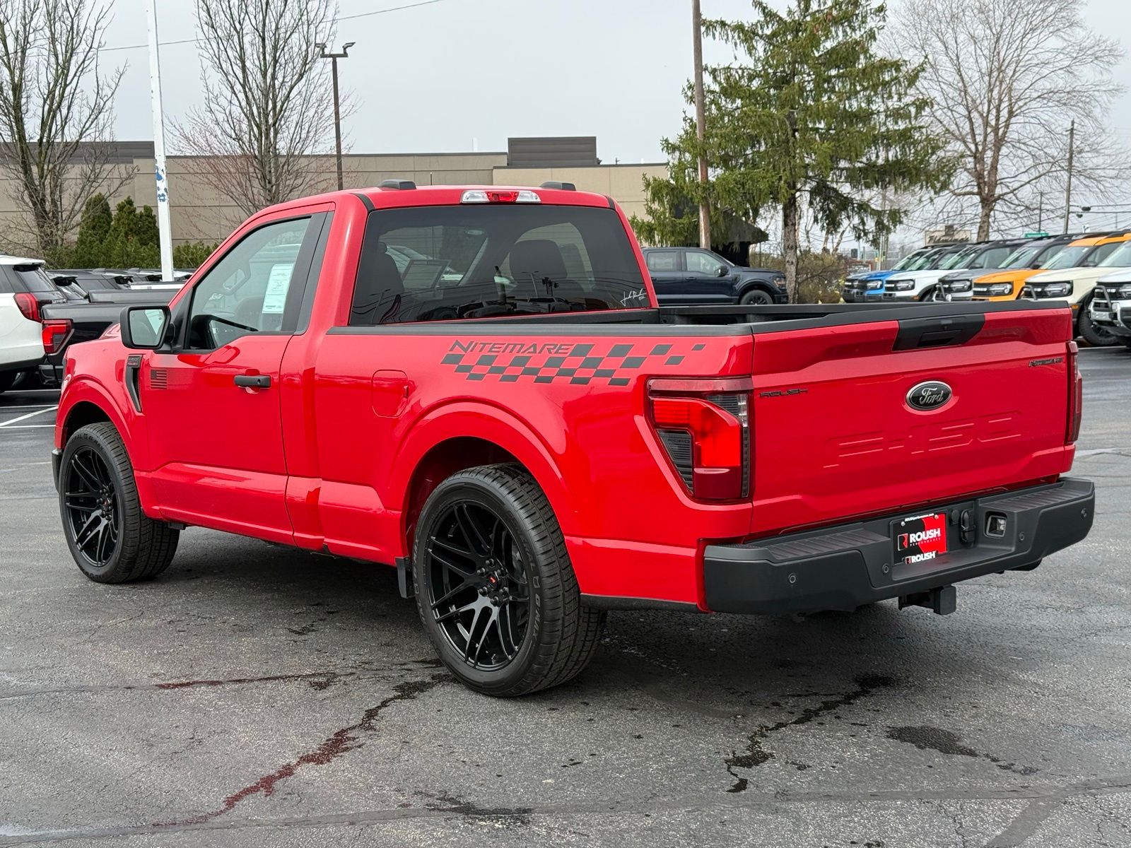 View vehicle photo 3