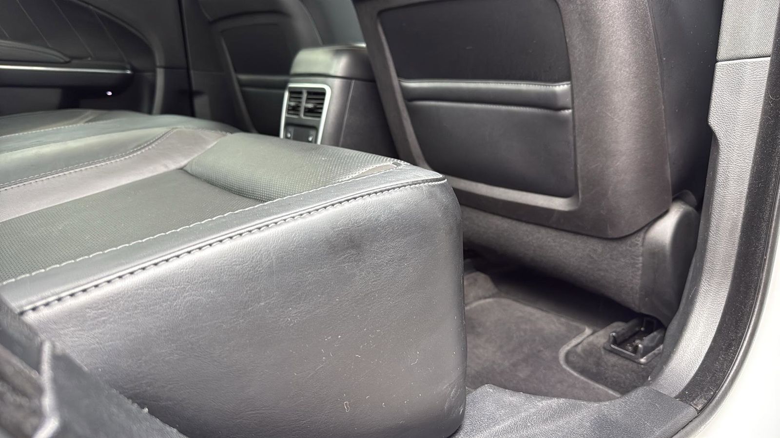 Used Car 2015 Dodge Charger  Sxt For Sale Under $15,000 In Austin, Texas