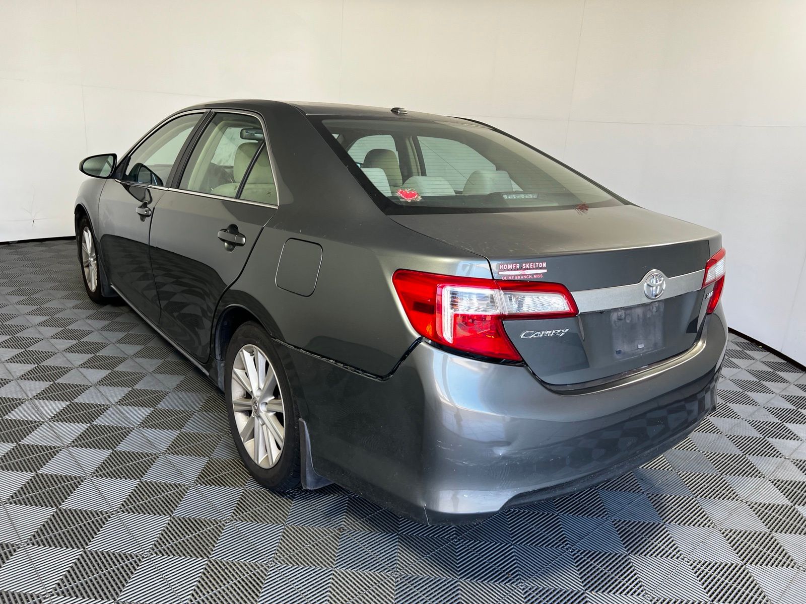 Thumbnail: 2012 Toyota Camry - 7