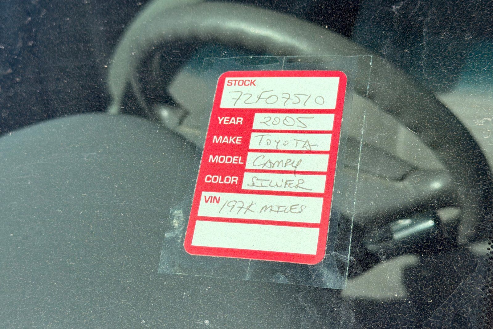 Used 2005 Silver Toyota LE image 9
