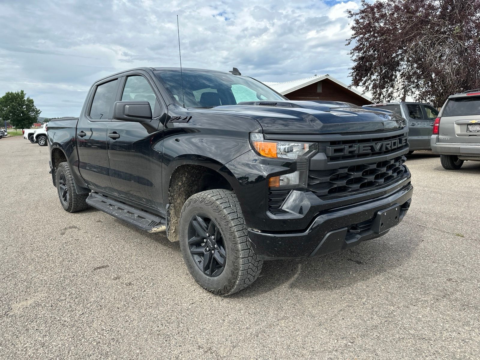 Black 2025 Chevrolet Silverado 1500 Pickup Truck Four-Wheel Drive 8-Speed Automatic
